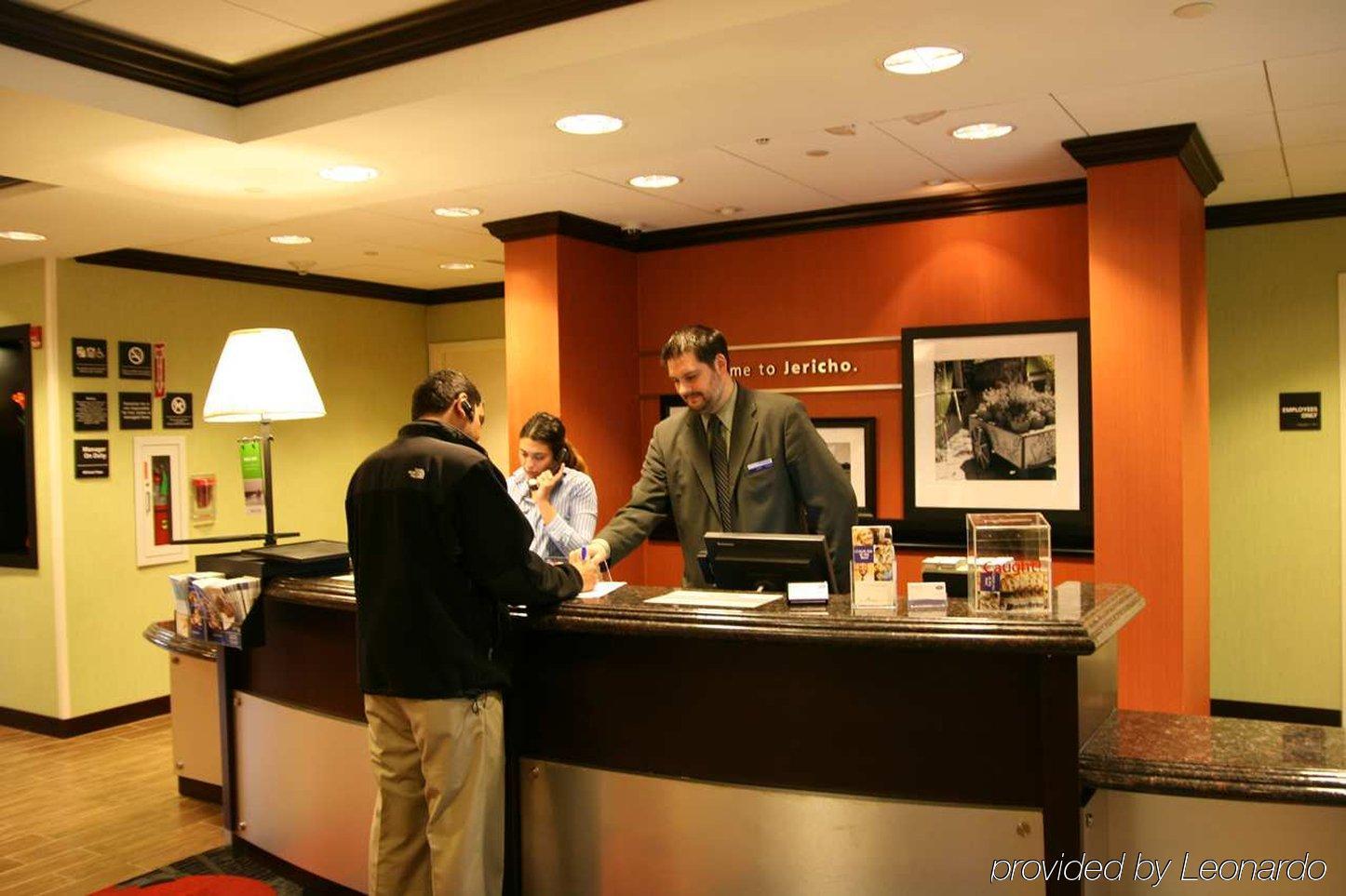 Hampton Inn Jericho - Westbury Interior photo